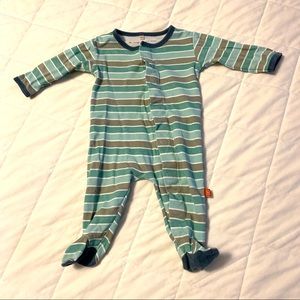Magnetic Footed Jammies